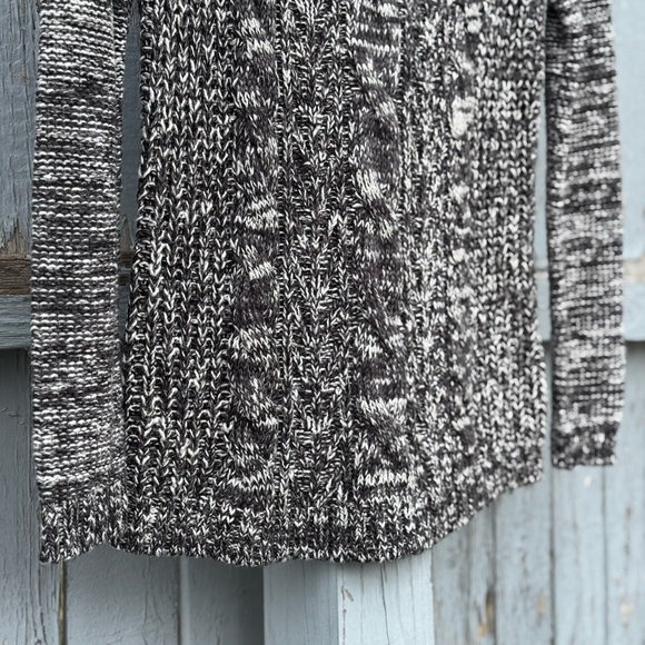 Sonoma Cable Knit Sweater Women’s XS X-Small Black and White Crew Style - Picture 4 of 9